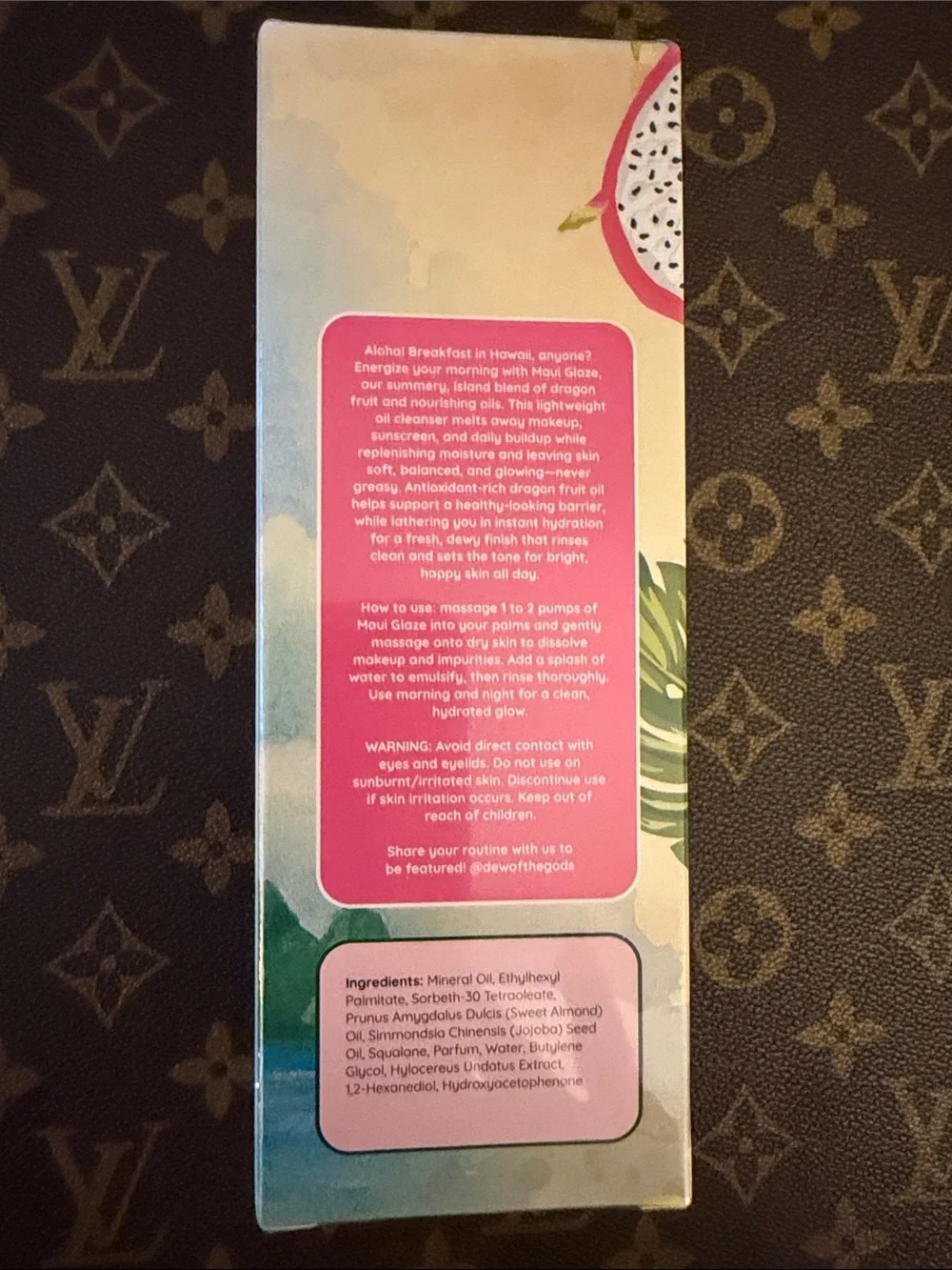 DEW OF THE GODS Maui Glaze Dragon Fruit Oil Facial Cleanser NEW